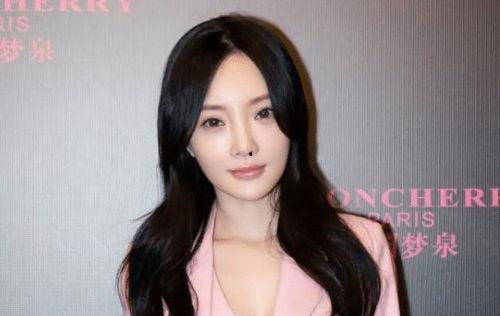 李小璐背景雄厚,娱乐圈的璀璨明珠